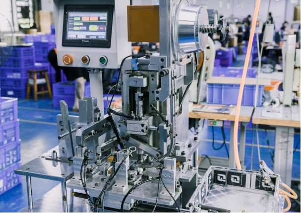 Automatic corns machine